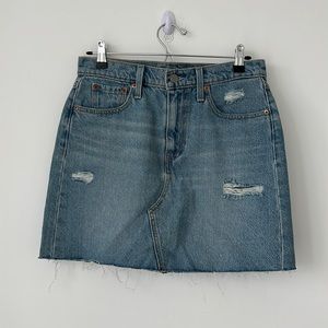 LEVIS NWOT Denim Mini Skirt